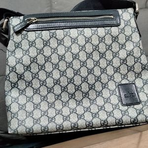 Gucci purse